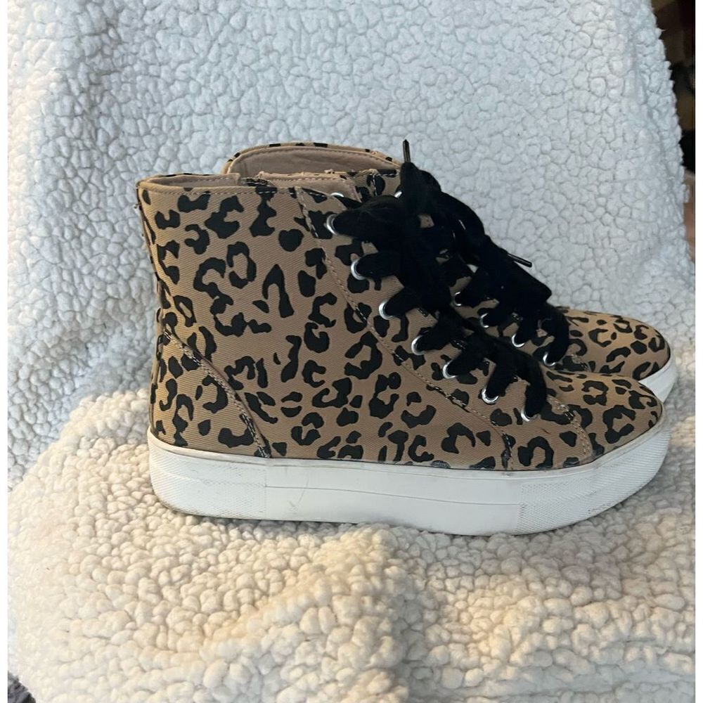 Soda High Top shoes